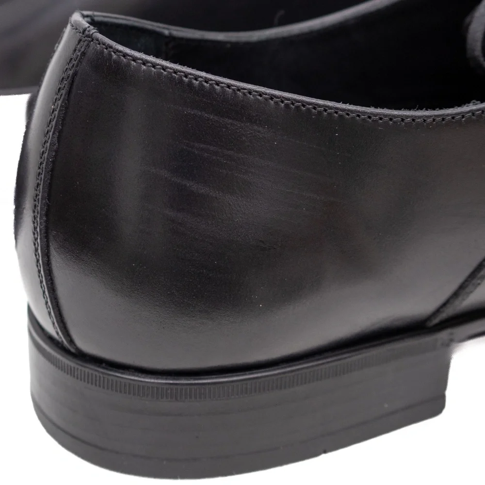 Salvatore Ferragamo Black‎ Leather Cap-Toe Oxfords – Men’s Size US 9.5D